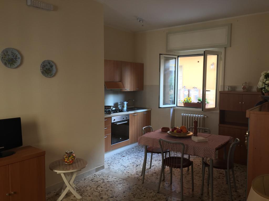 Casa Commenda Apartment Бриндизи Стая снимка