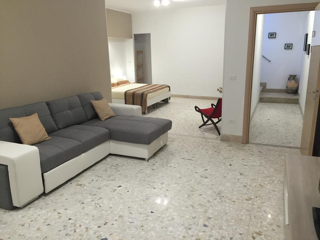 Casa Commenda Apartment Бриндизи Екстериор снимка