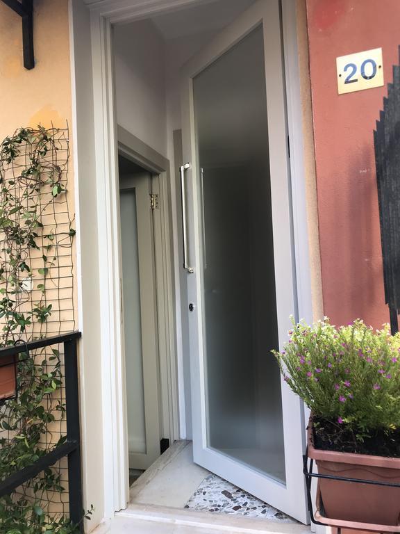 Casa Commenda Apartment Бриндизи Екстериор снимка