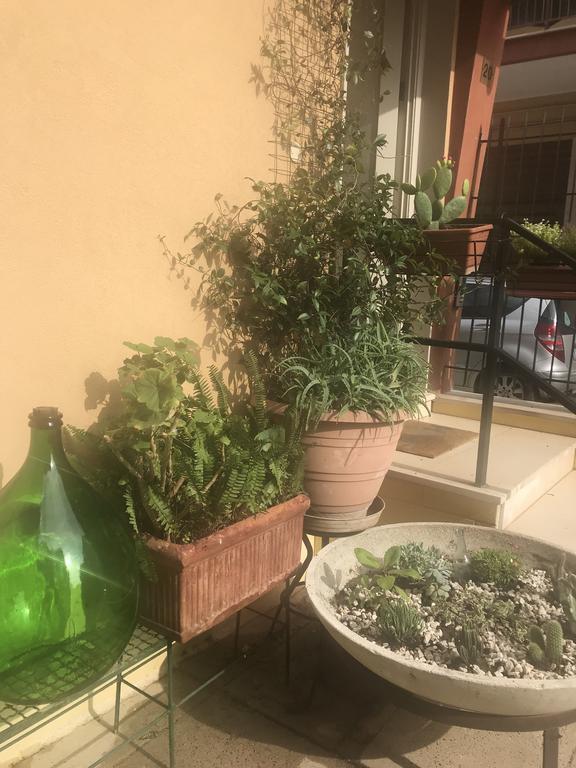 Casa Commenda Apartment Бриндизи Екстериор снимка